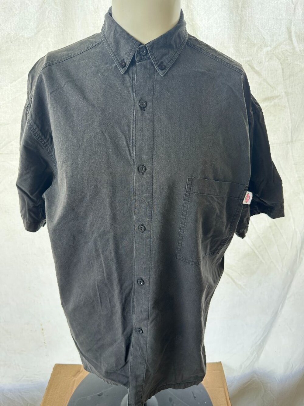Vintage Gotcha Men's Black SS Button Front Shirt Size Small Cotton